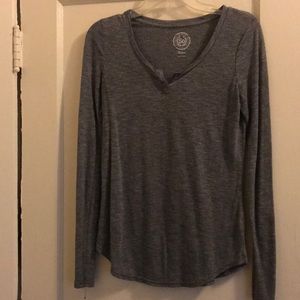 grey - v neck long sleeve T